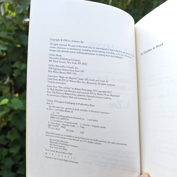 An Old Man's Toy: Gravity at Work and Play in Einstein's Universe, A. Zee 1989 - Picture 5 of 8